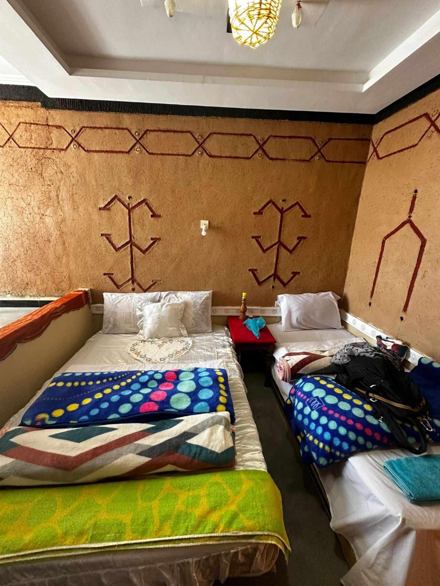Hotel Restaurant Ait Saderat Boumalne Exterior foto