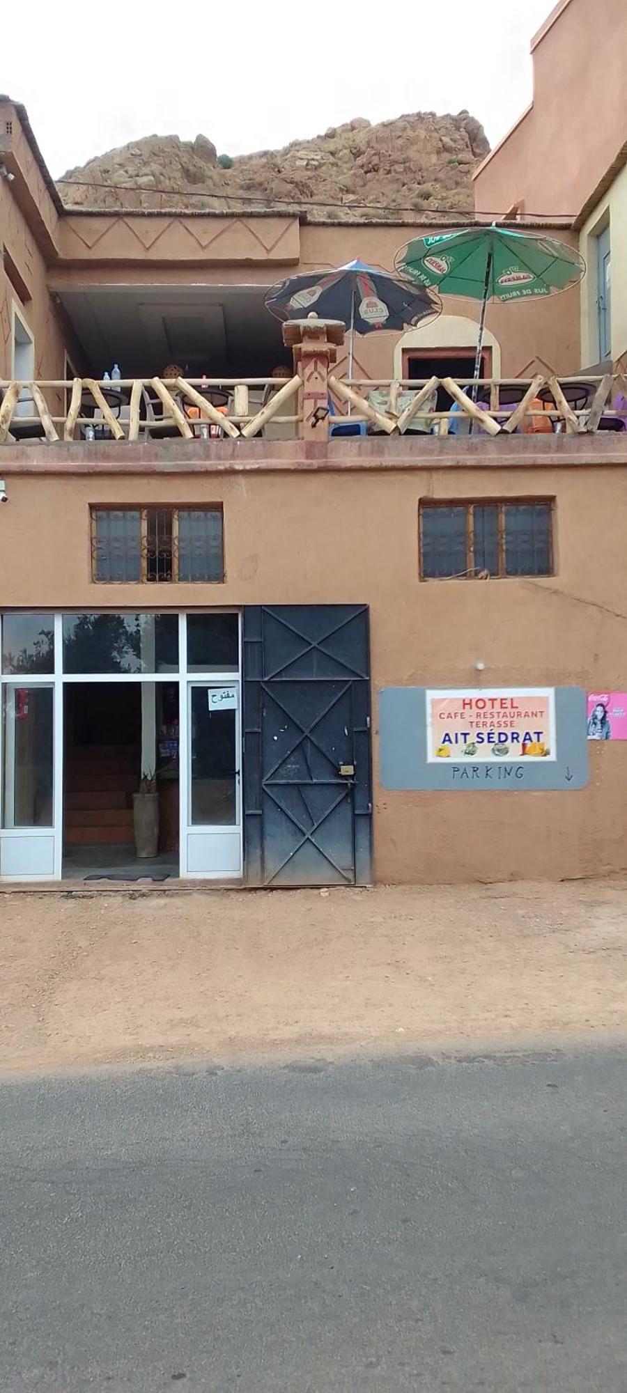 Hotel Restaurant Ait Saderat Boumalne Exterior foto