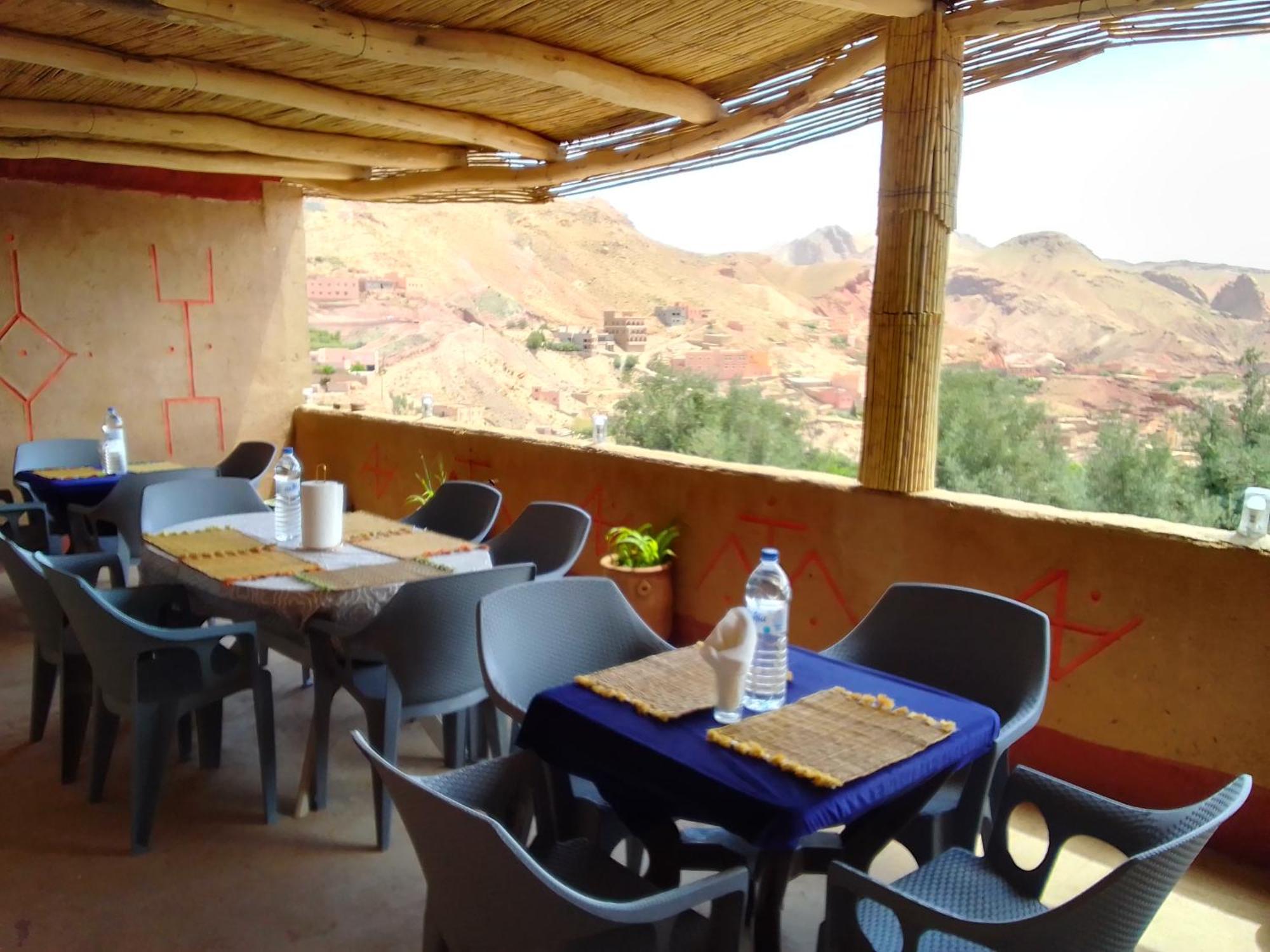 Hotel Restaurant Ait Saderat Boumalne Exterior foto