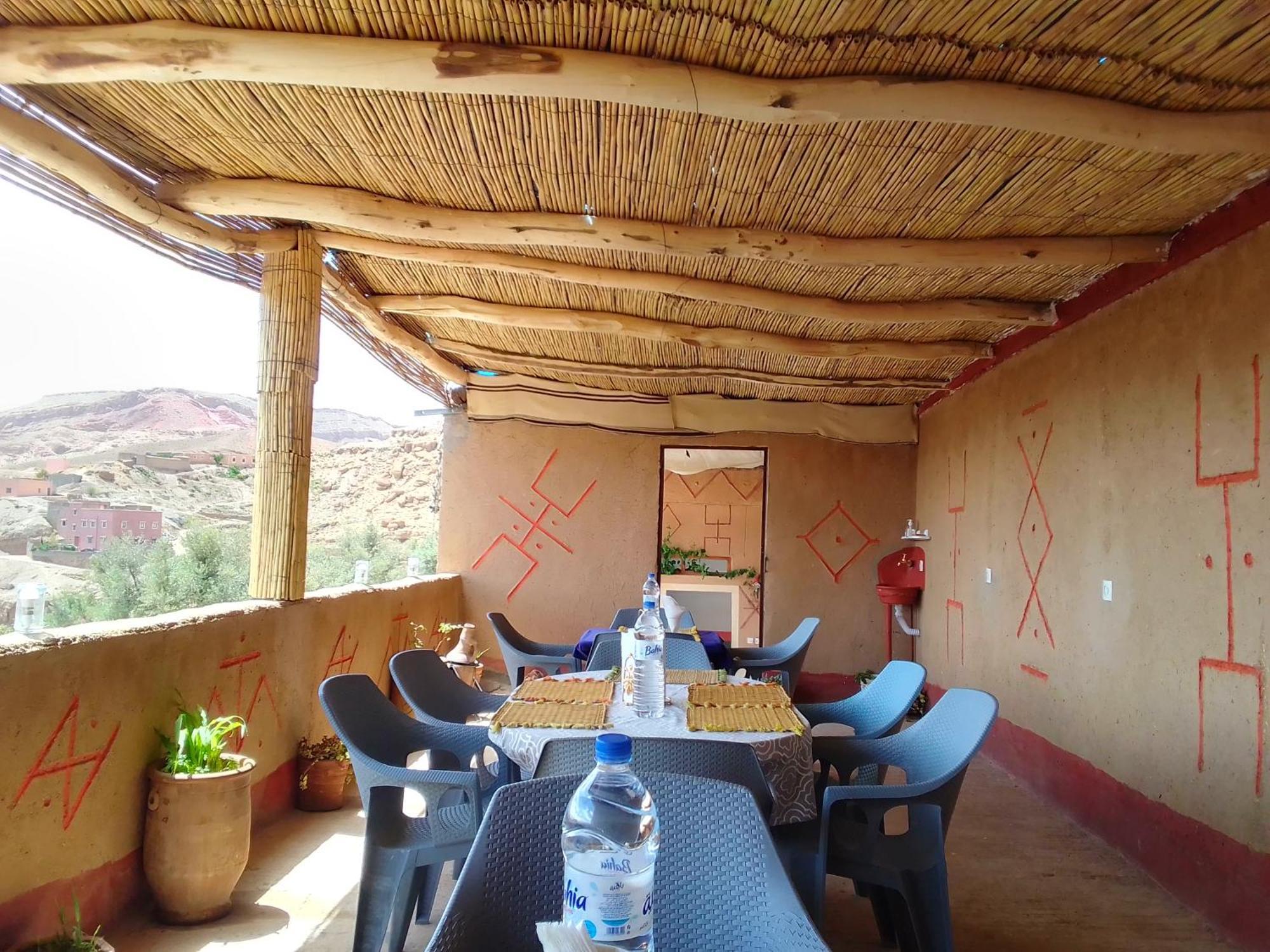 Hotel Restaurant Ait Saderat Boumalne Exterior foto